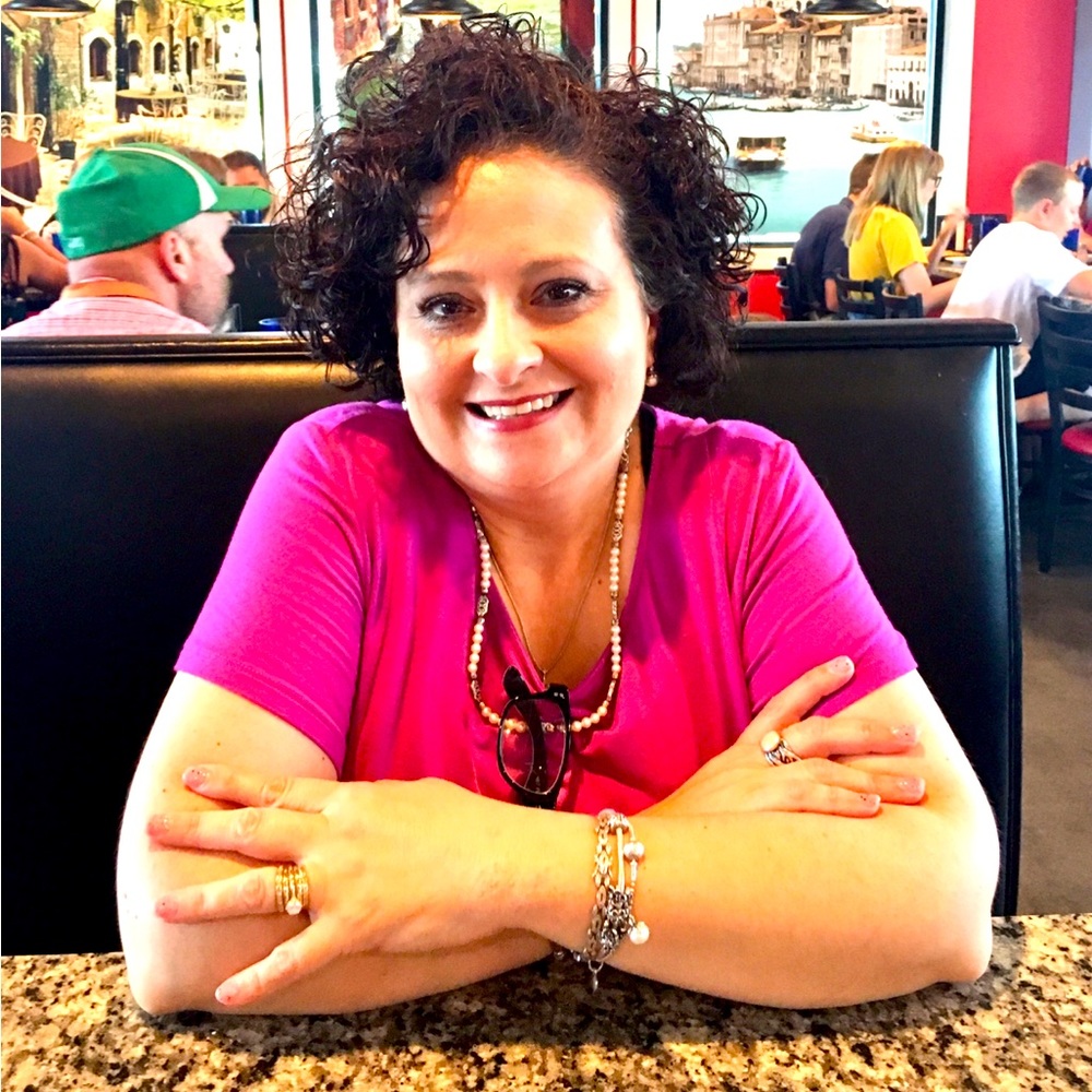 Meet your Posher, Melanie Livingston